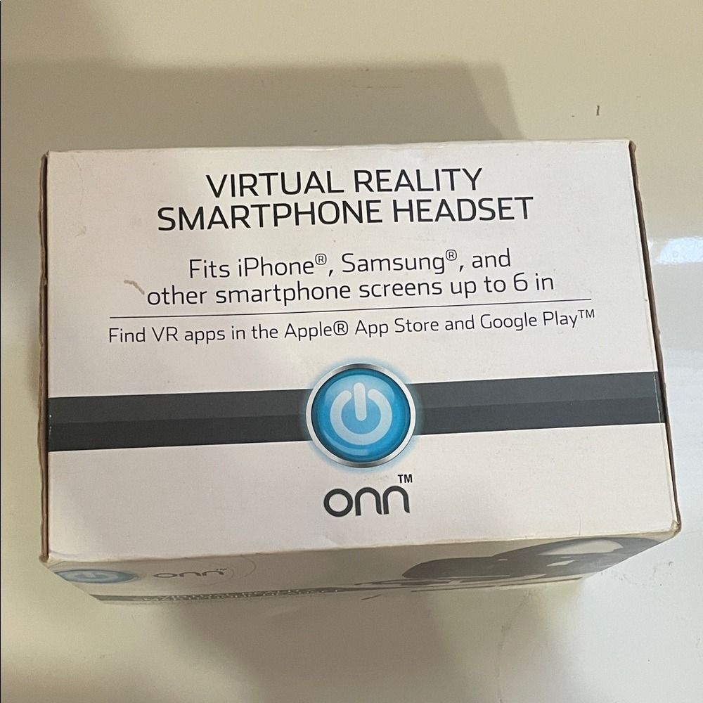 onn Virtual Reality Smartphone Headset for iPhone ‎ Screens up to 6in Black